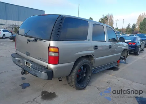 2002 Chevrolet Tahoe C1500 из США, поврежденный, VIN 1GNEC13T32J275665